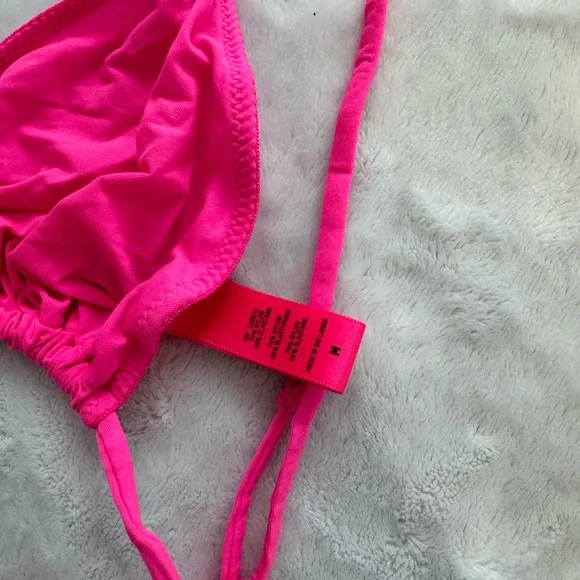 SKIMS Micro Ruched Bralette - Picture 3 of 4